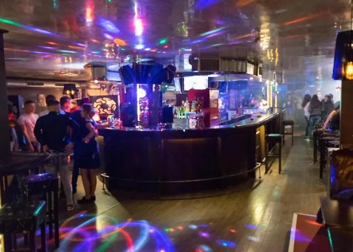 아파트 Dimani-апартхотел форест нук 팜포로보